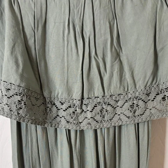 Japna Green Jumpsuit with Lace Trim Size Medium - Picture 2 of 13